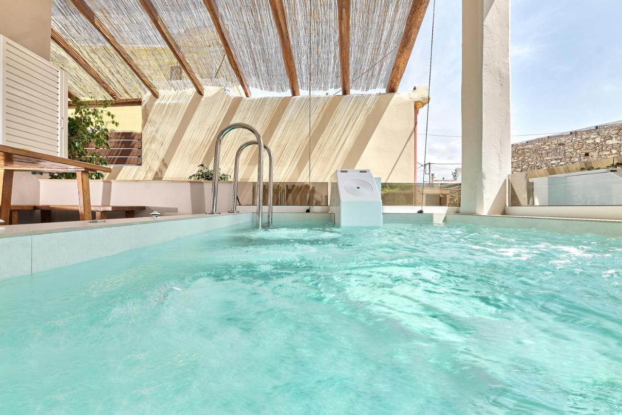 Vila 2 Bedroom With Heated Swimming Pool-spa Whirlpool-bbq!